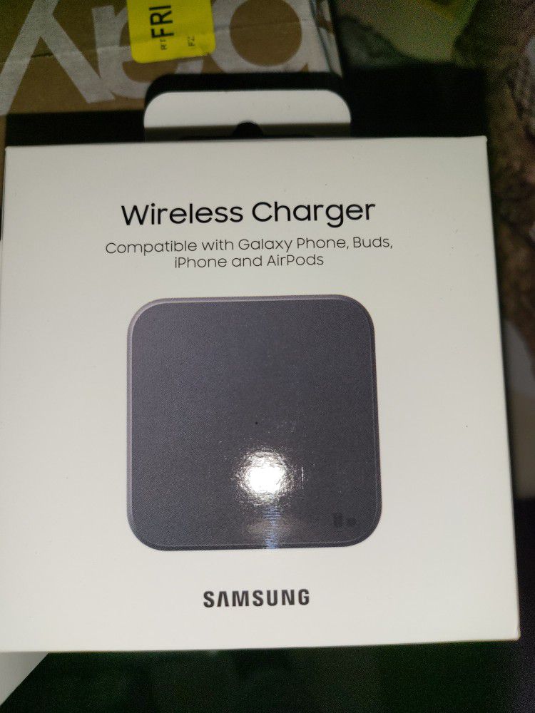 Samsung Wireless Charging Pad 