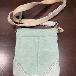 COACH AQUA BLUE SIGNATURE LOGO CROSSBODY SWING PACK