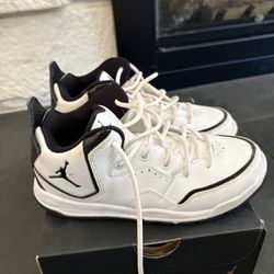 Jordan Courtside 23 