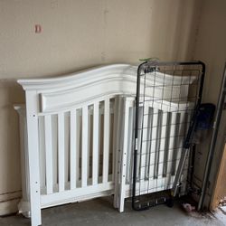 Pottery Barn, White Baby Crib