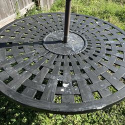 Cast Iron backyard Table & Chairs