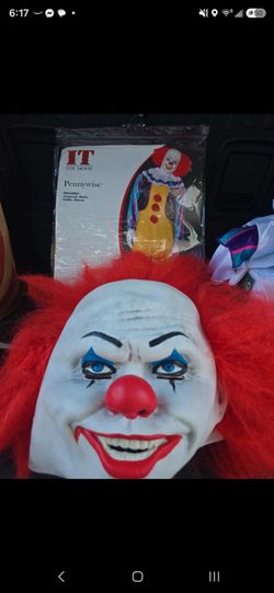 IT The Movie Pennywise Halloween Costume Set