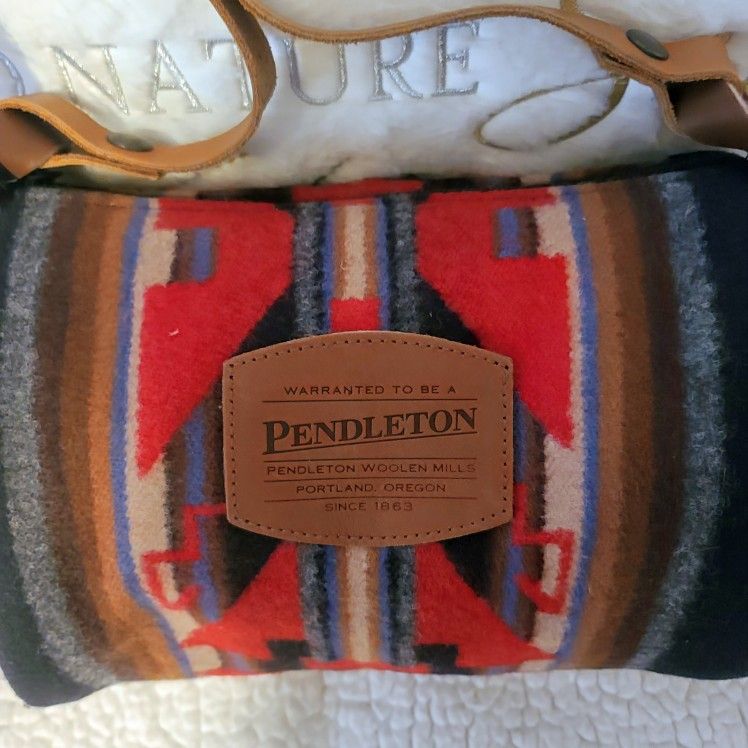 NEW PENDLETON TRAVEL KIT