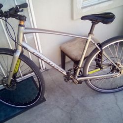 Specialized Sirrus