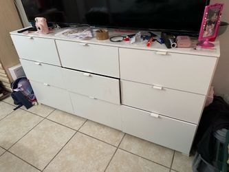 9 Drawer Dresser