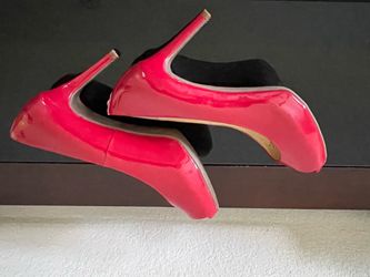 Size 7 Liz Claiborne Heels Pumps Red Never worn