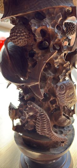 Bautiful hand carved sculpture vase