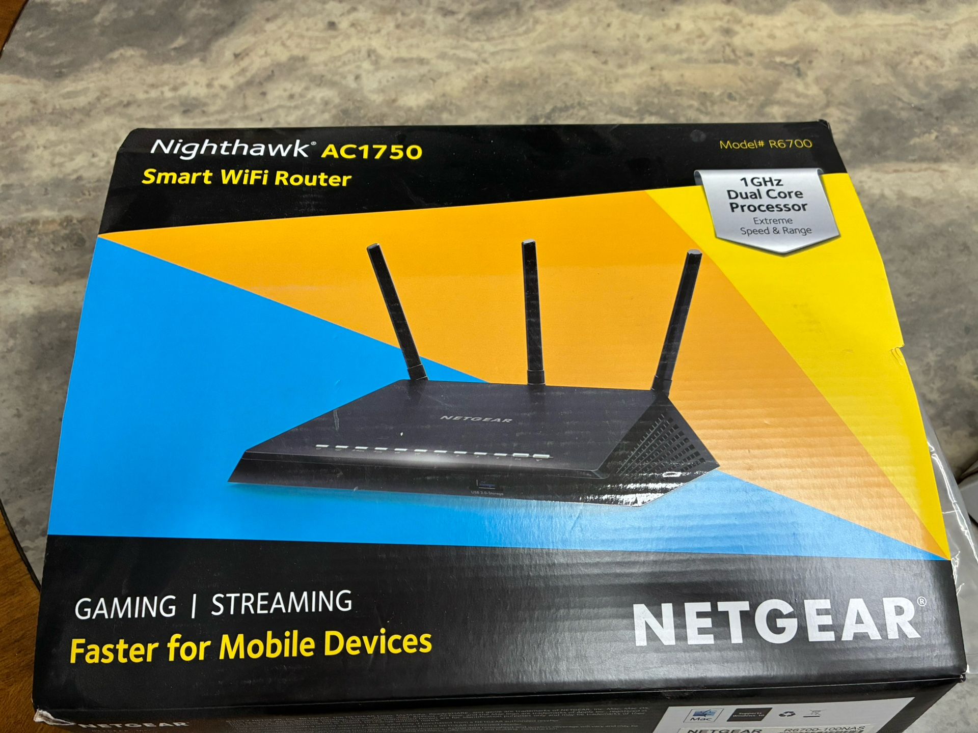 Nighthawk Router