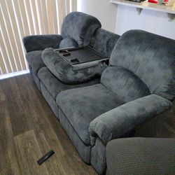Couch With Recliner 