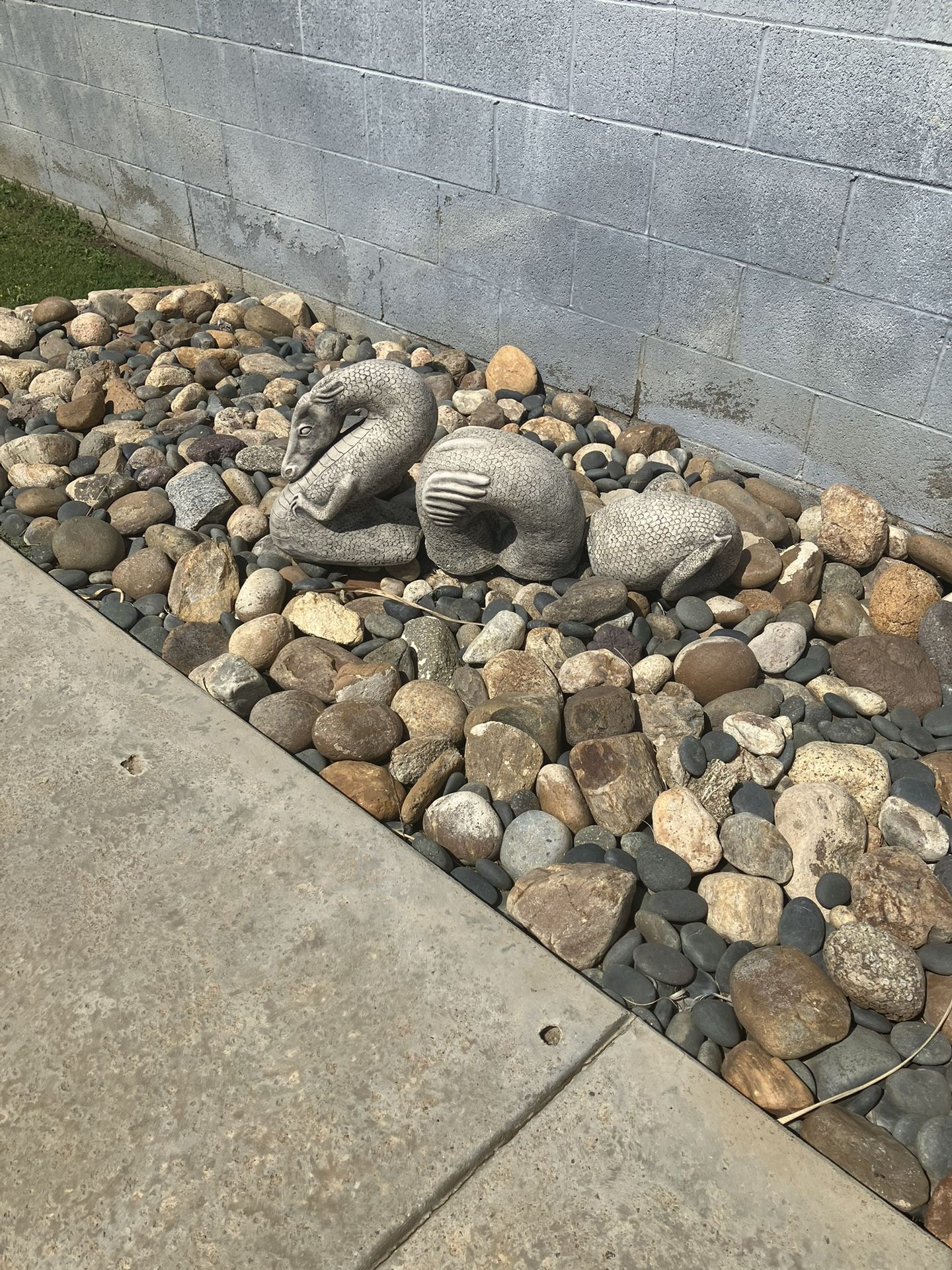 Lawn Art 3 Piece Dragon