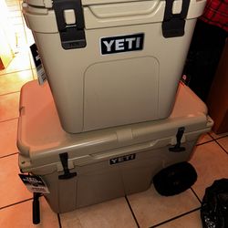 Yeti Tundra Haul Wheeled Cooler Portable + Yeti Roadie 24