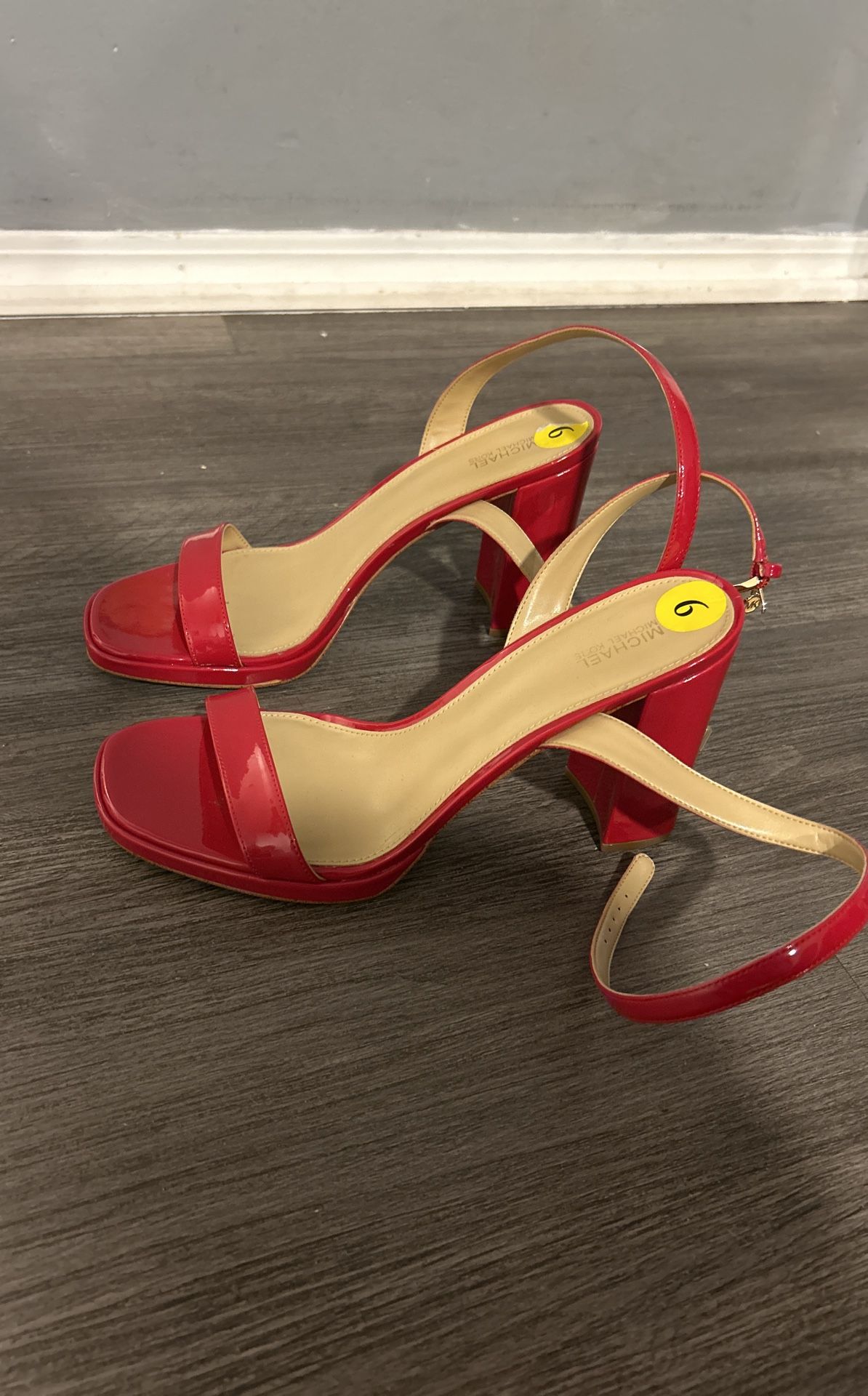 Micheal Kors, Red heels, size 9