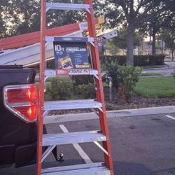 Brand New Ladder 24 Ft And 10 Ft Step Ladder Both Fiberglass 300 Lb