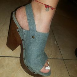 Guess Wedge Heel
