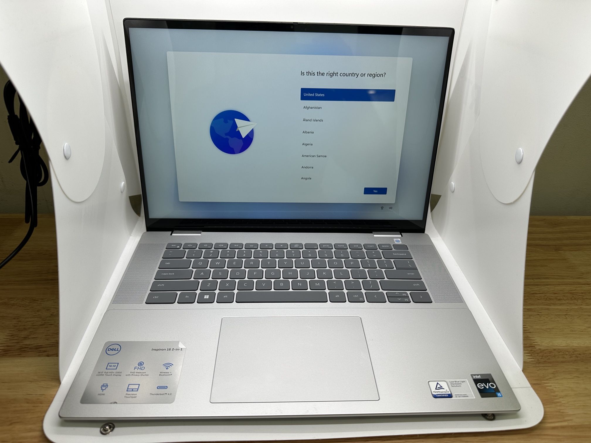 Dell Inspiron 2in1 16 7630 1TB SSD, Intel Core i7 5.0 GHz, 16GB Nvidia MX550 2Gb