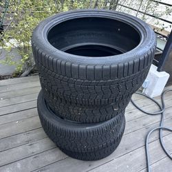 285/35/22 4 tires (great Condition) 