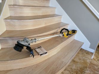 Dewalt New 20V MAX 14 in. Brushless Cordless Battery Powered Foldable String Trimmer (Tool Only)