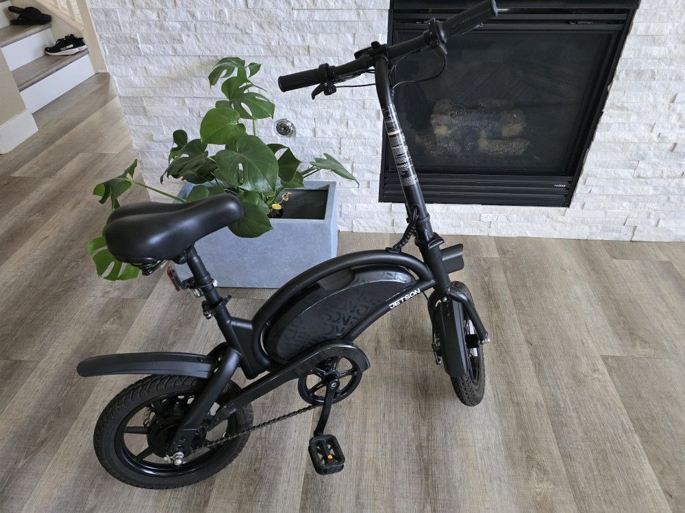 Jetson Bolt Pro electric Bike 14"