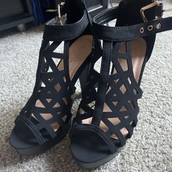 Size 6 TRENDSup Collection Open Toe Ankle Strap Sandal