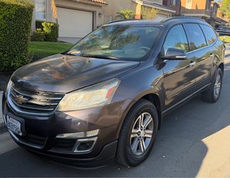 2015 Chevy Traverse LT 8 Seater