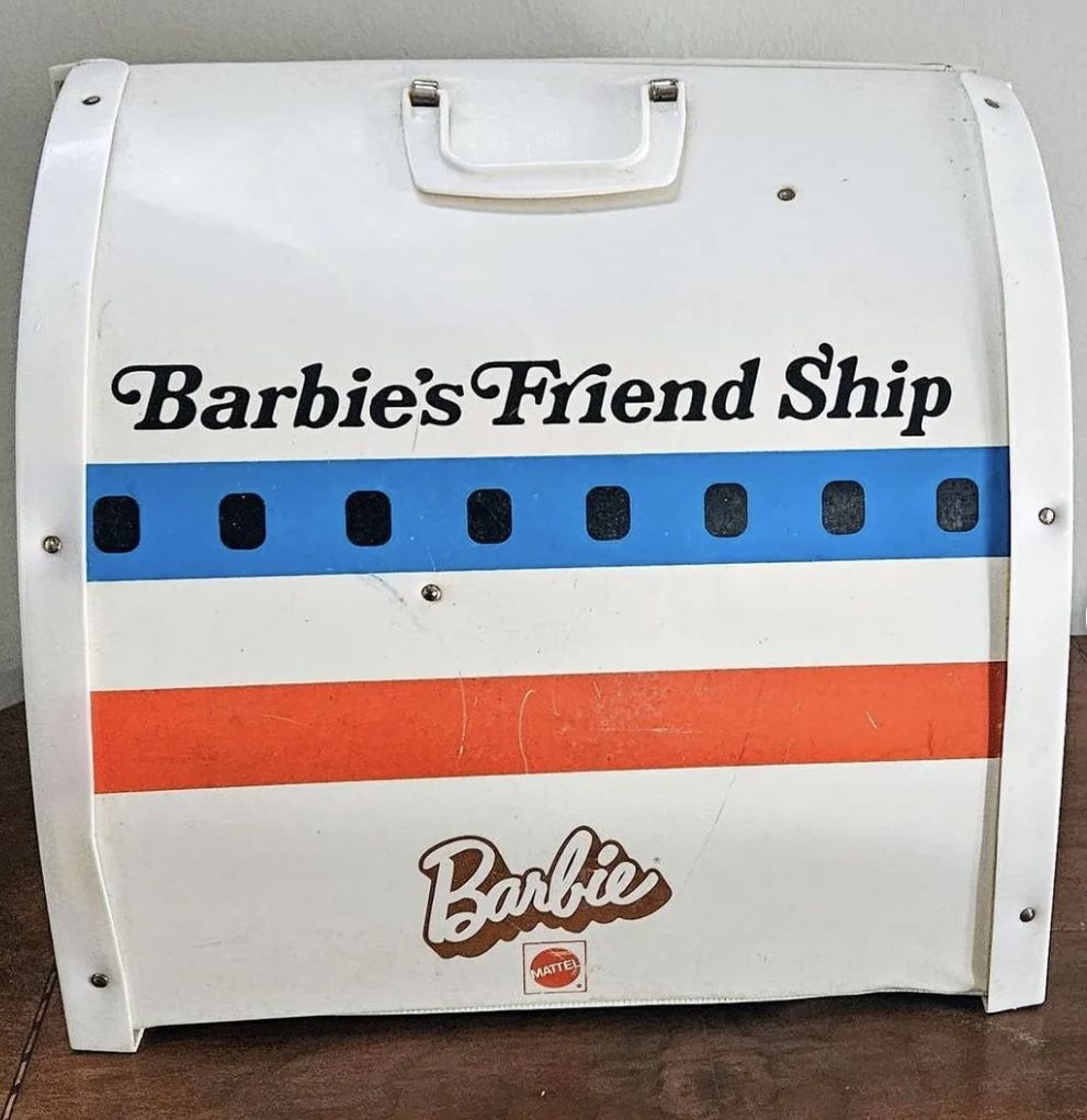 Barbies Friend Ship