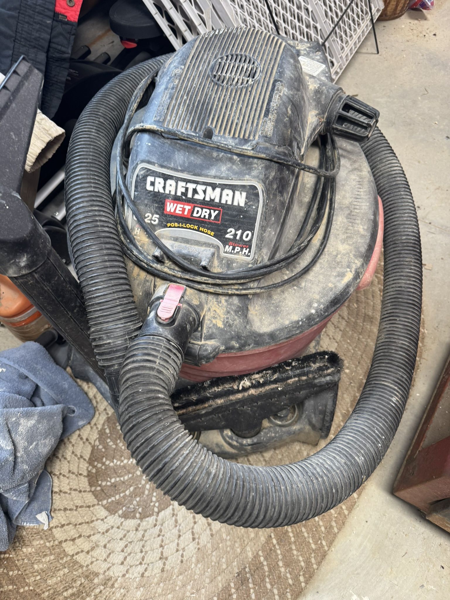 Craftsman with dry vac