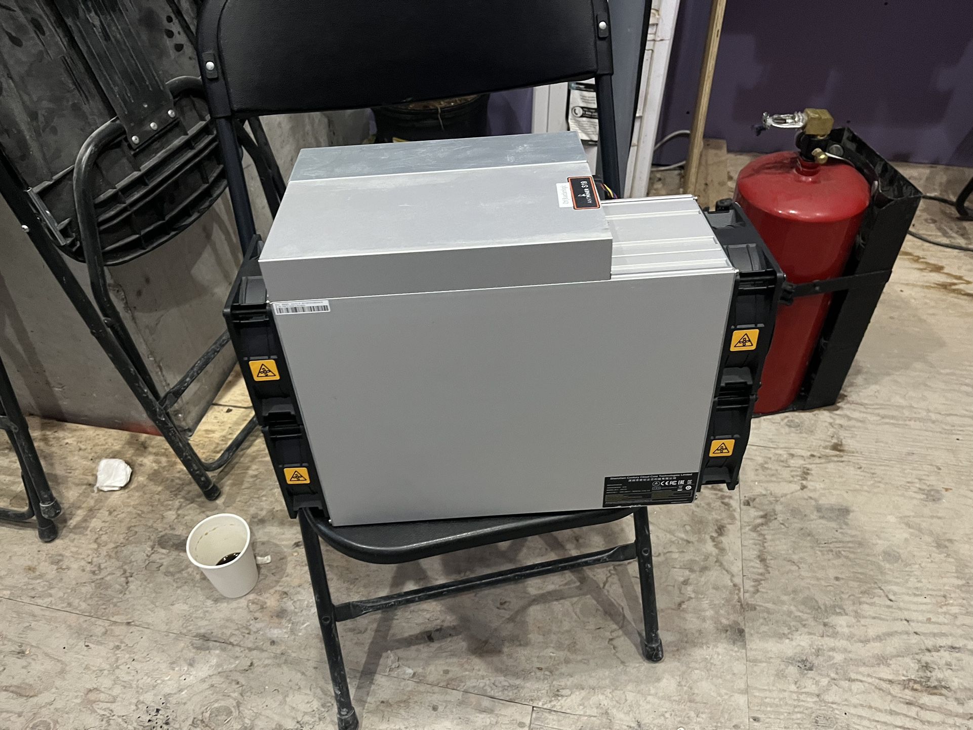 Antminer S19 Pro. Bitcoin Miner