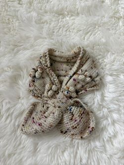 Handmade kids popcorn sledding scarf