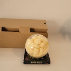 Da Bomb Bath Bombs Flower Fizzlets Bath Soaks-11 oz.--Surprise Inside- 