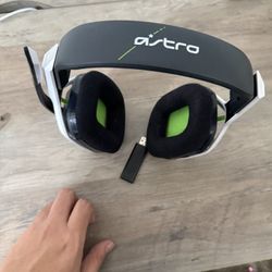 Astro A20 Wireless Headset