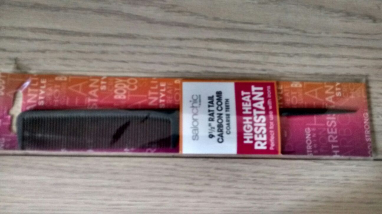Salonchic 9 1/2" Rat Tail Carbon comb. Coarse teeth.