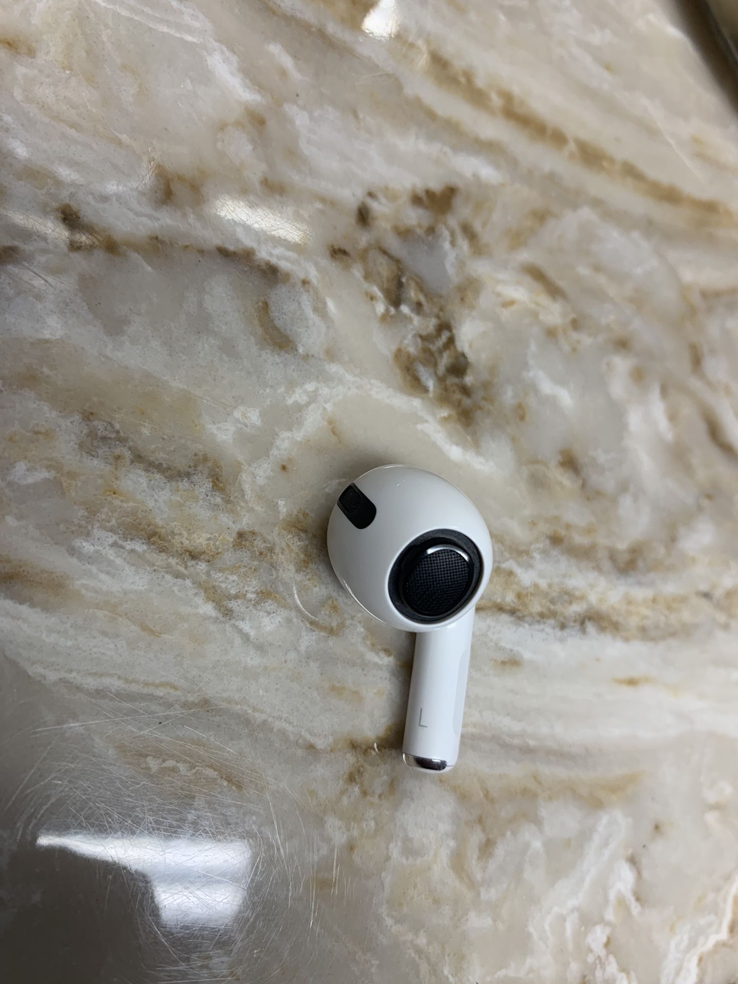 AirPods Pro Left Side