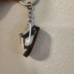 Nike Pigeon Dunk Keychain