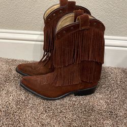 Girls Shyanne Fringe Boots Size 3