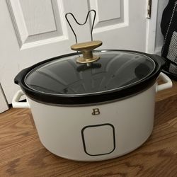 White 12'' Crock Pot