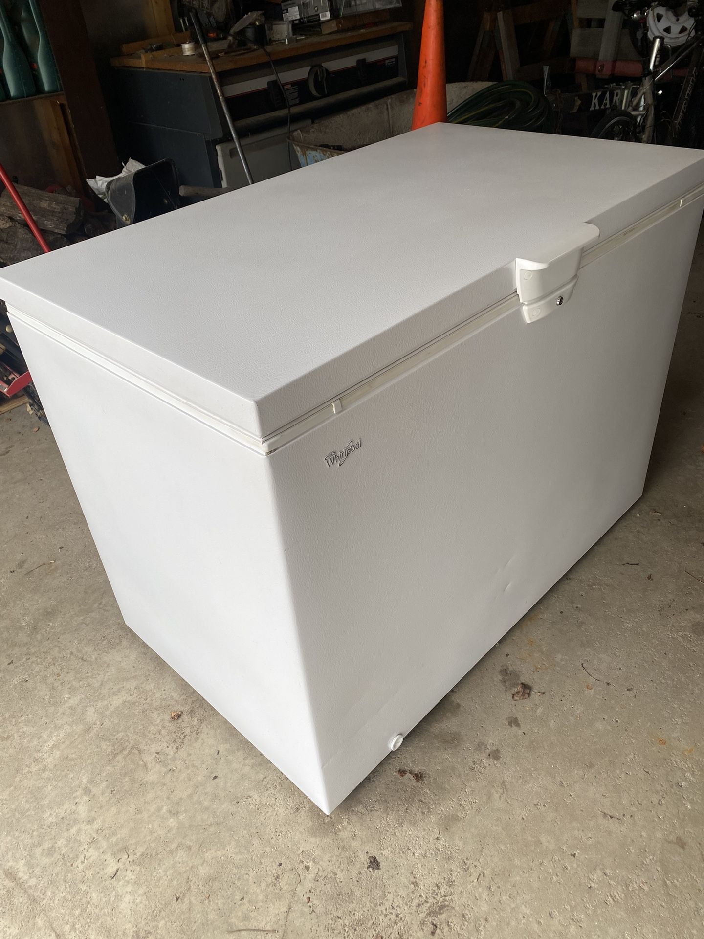 Whirlpool 15 Cubic Foot Chest Freezer