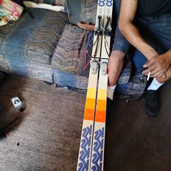 K2 610 comp snow skis