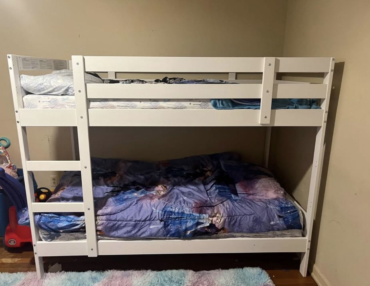 White Bunk Bed, Twin Size