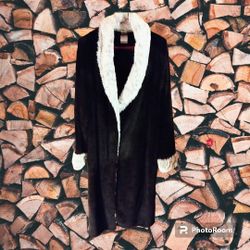 Women's Secret Treasures Robe 