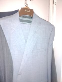 Men's dress suits. Almost new