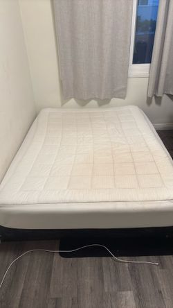 Free bed and bed frame