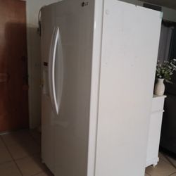 White Refrigerator 