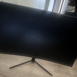 Curved Gaming Monitor 