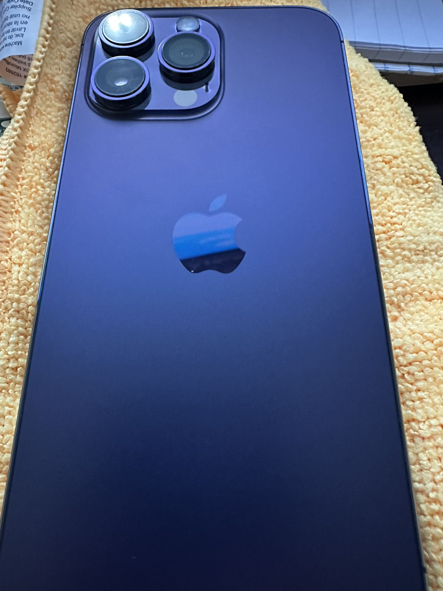 iPhone 14 Pro Max (256 Gigs)