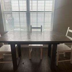 Dining Table & 3 Chairs