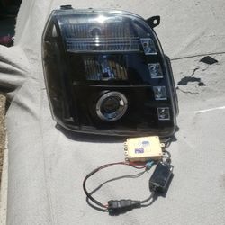 2007 2009 CHEVROLET TAHOE HEADLIGHT 