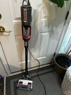 Shark Vertex Corded Stickbagle Vacuum