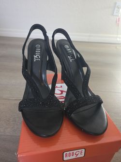 Stunning  Black heels