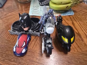Batgirl/batman toys