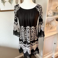 White Mark Dress Size M